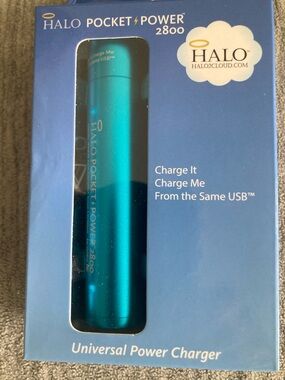 Halo Pocket Power 2800 Portable Charger in Blue